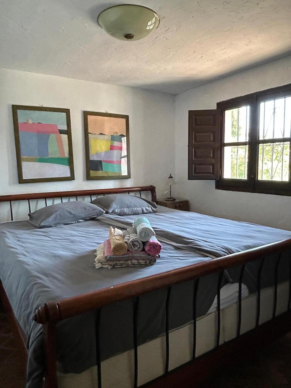Toro Vista Casita - 1-2 Bedrooms Sayalonga Εξωτερικό φωτογραφία