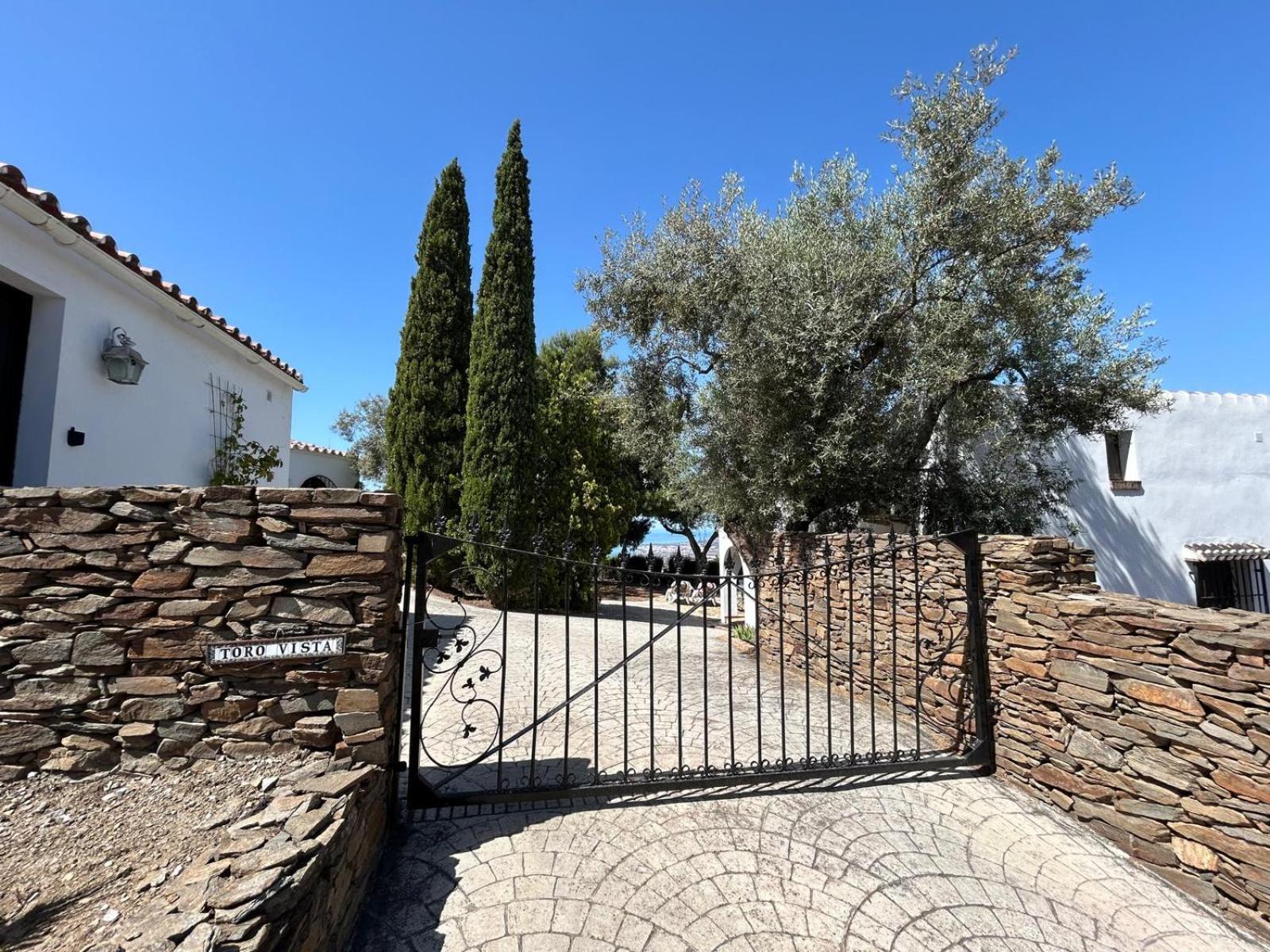 Toro Vista Casita - 1-2 Bedrooms Sayalonga Εξωτερικό φωτογραφία