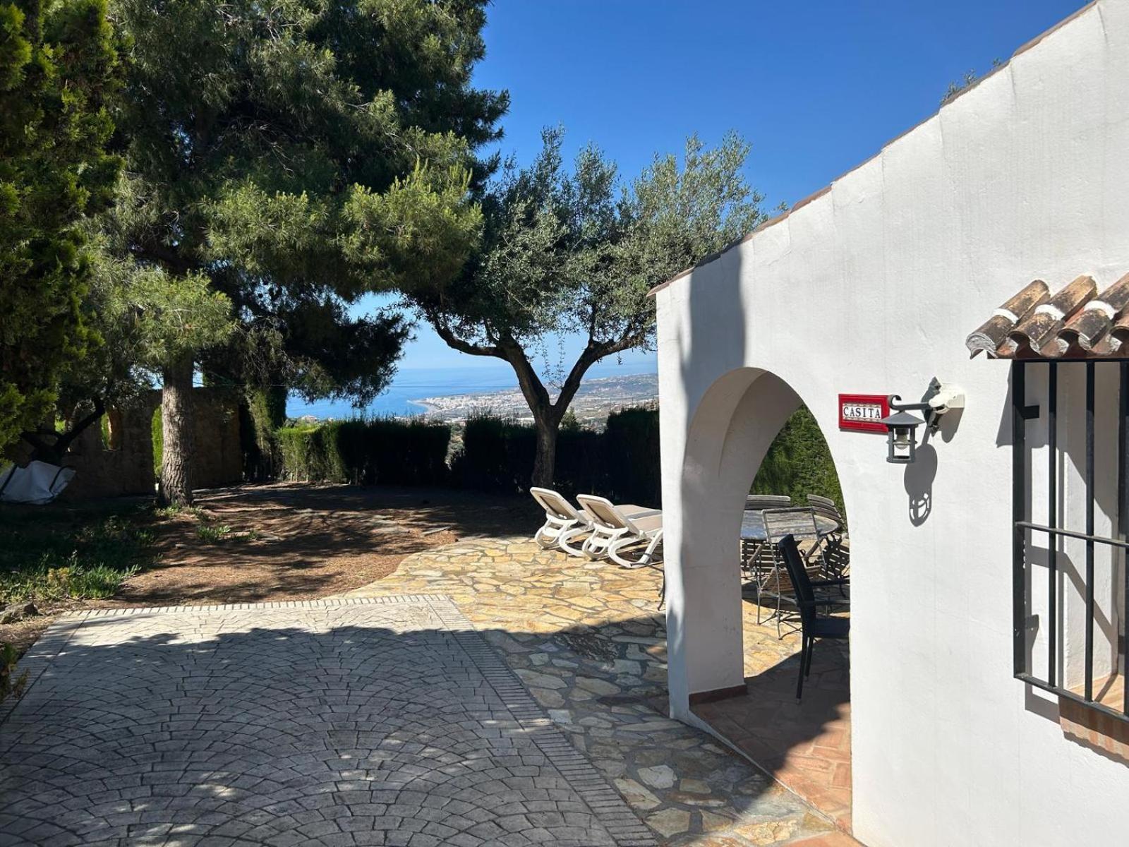 Toro Vista Casita - 1-2 Bedrooms Sayalonga Εξωτερικό φωτογραφία