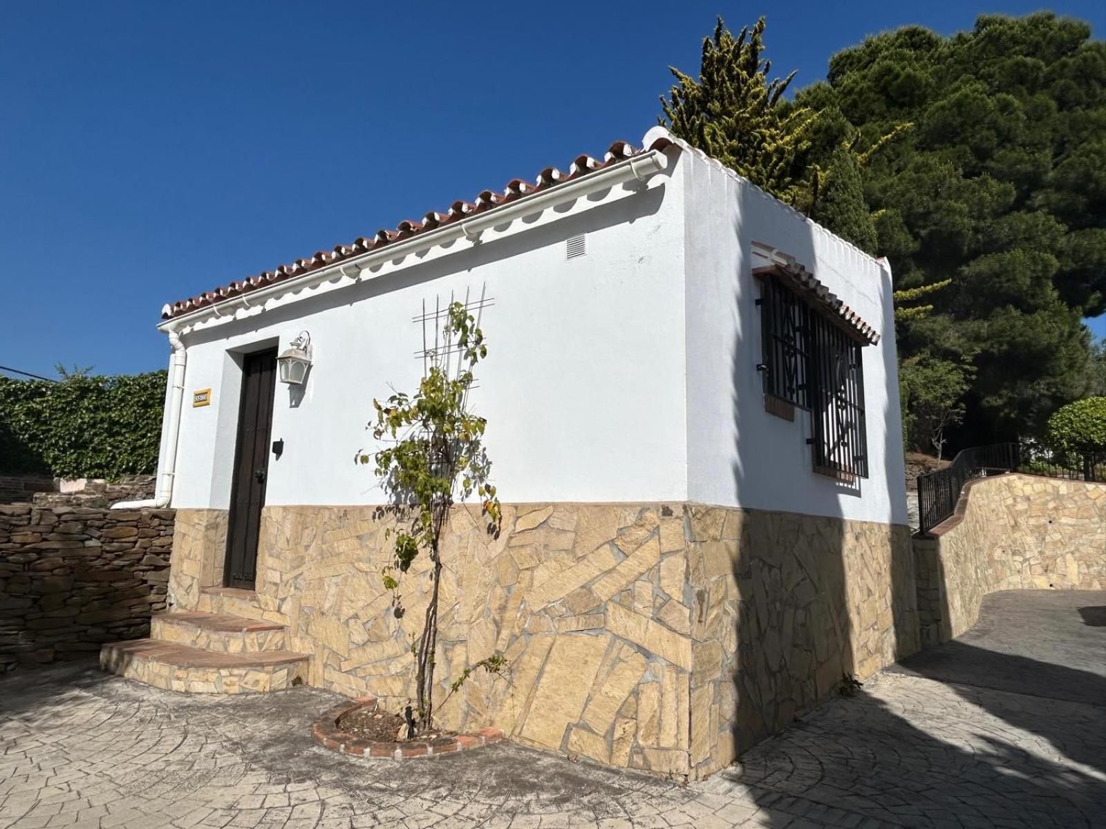 Toro Vista Casita - 1-2 Bedrooms Sayalonga Εξωτερικό φωτογραφία